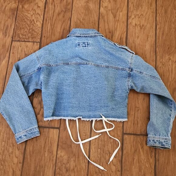 Forever 21 women's small denim crop jean jacket with lace up front - Picture 3 of 3